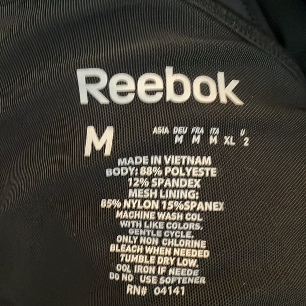 Medium Reebok athletic bra - Picture 3 of 3